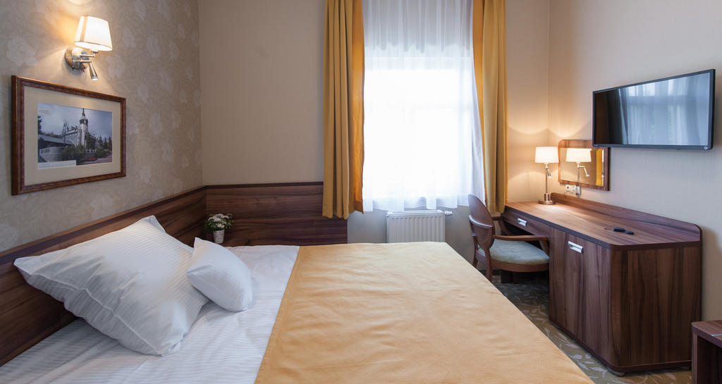 Hotel Zdrojowy Sanus Świeradów-Zdrój Zimmer foto