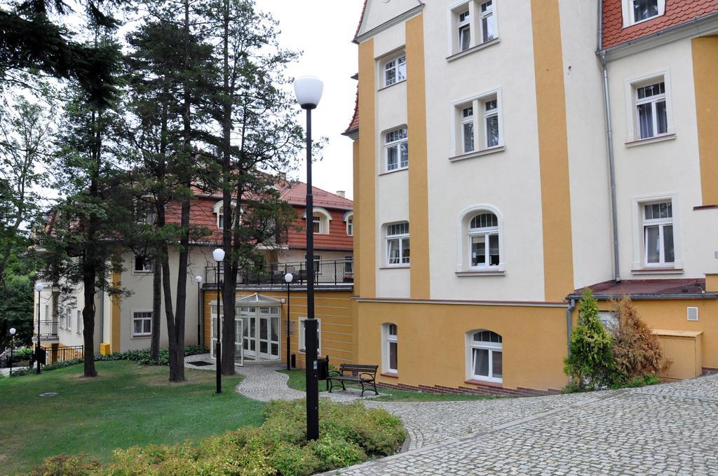 Hotel Zdrojowy Sanus Świeradów-Zdrój Exterior foto