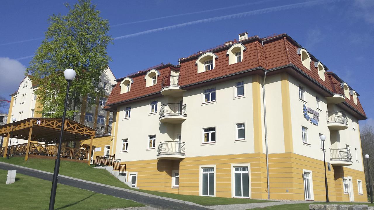Hotel Zdrojowy Sanus Świeradów-Zdrój Exterior foto